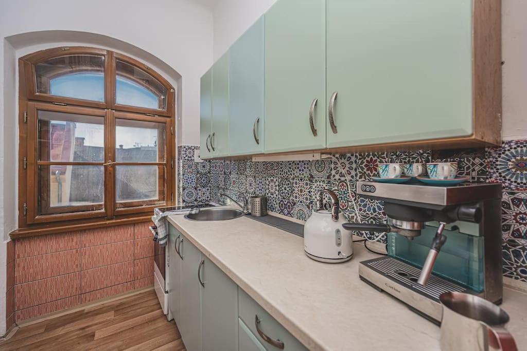 Carolina'S Romantic Apartment Hradec Králové Eksteriør billede